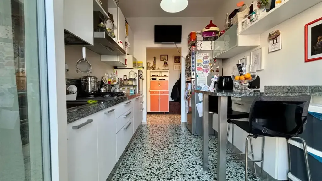 Köök - Rustic-Style Apartment with Balcony in Florence