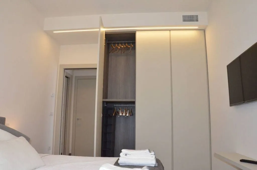 Magamistoad - 1-Bedroom Flat with Corner Terrace in Milan