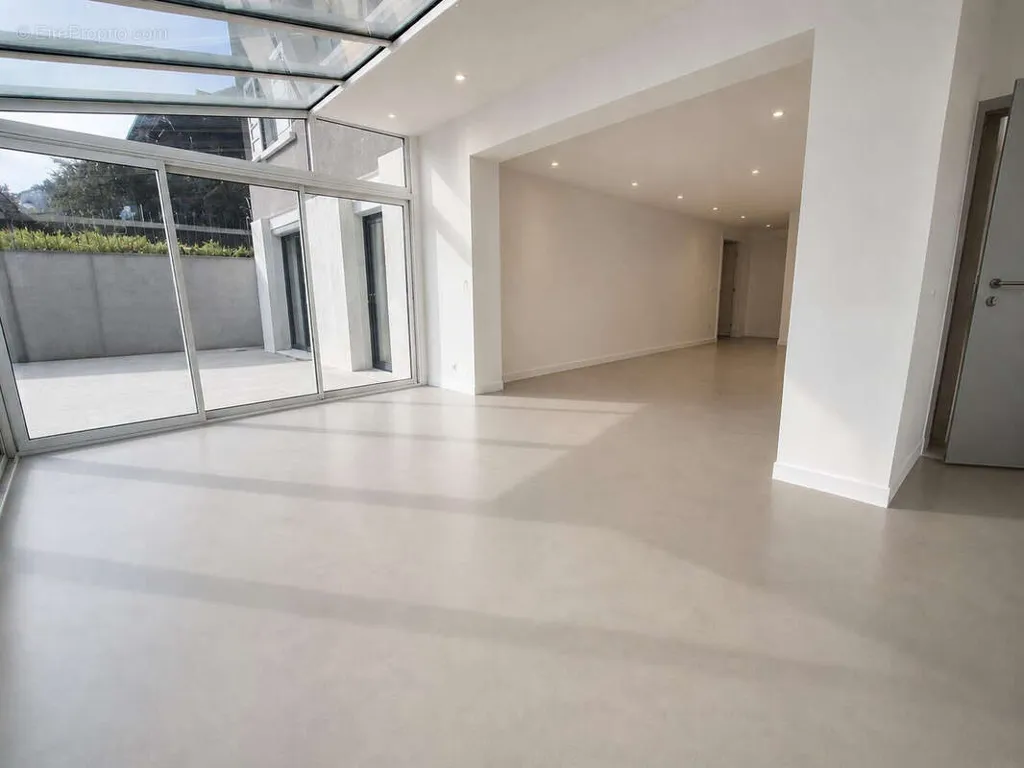 4-toaline korter asukohas Thonon-Les-Bains