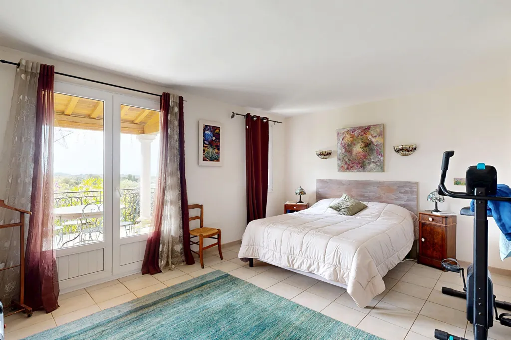 Chambres - Maison de Caractère avec Vue Panoramique à Venasque