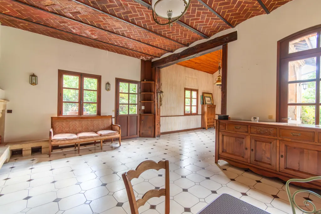 Séjour - Maison Ancienne avec Jardin au Centre Ville de Montmorency