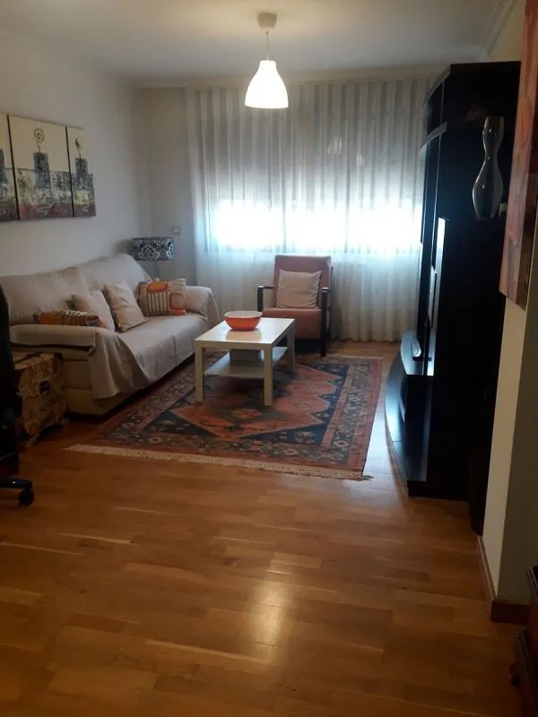 Elutuba - 1-Bedroom Apartment with Balcony in Oviedo