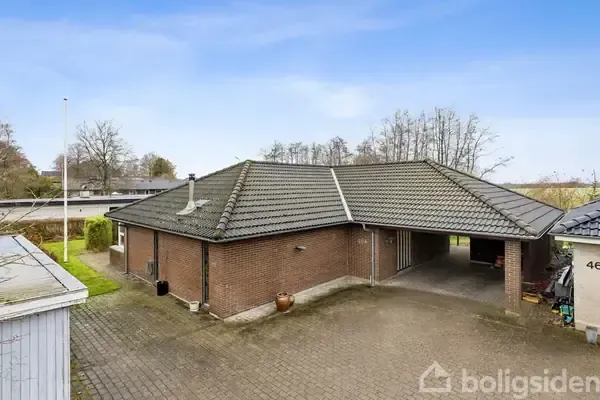 Vue aérienne - Villa with Carport and Workshop near Holsted