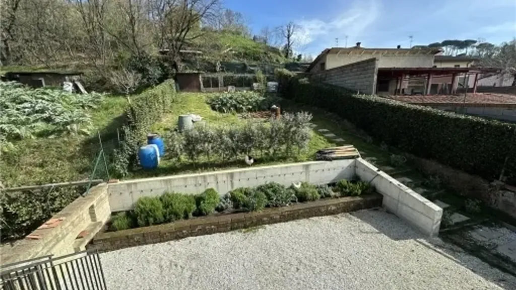 Giardino - Rustic Villa with Private Garden in Lastra a Signa