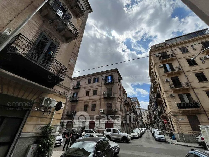 Esterno - Quadrilocale with Balconies in Palermo