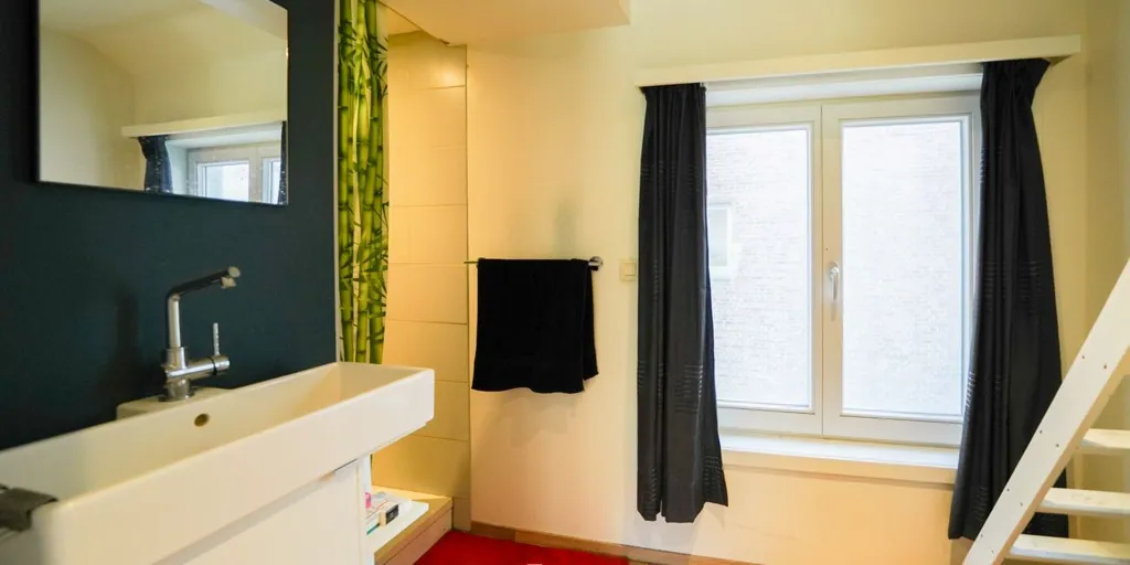 Bagni - Bright Apartment with Courtyard in Bruges