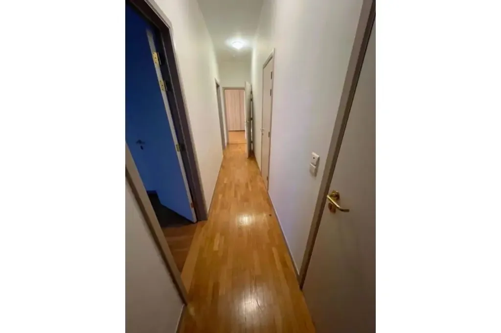Entrée - Appartement Élégant avec Terrasse dans le Quartier des Ambassades