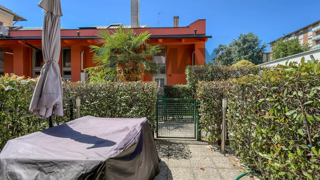 Terrass - Ground Floor Apartment with Terrace in Milan