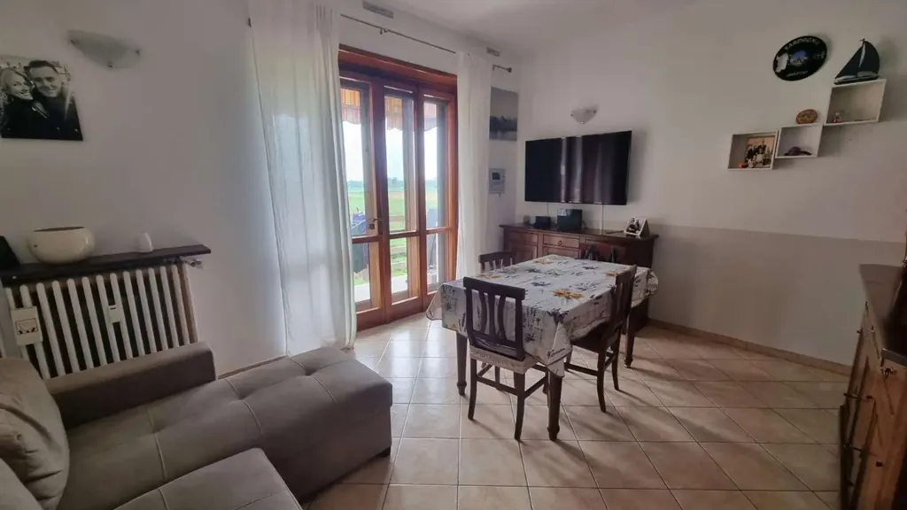 Salle à manger - Rearfacing Apartment with Balcony in Foglizzo