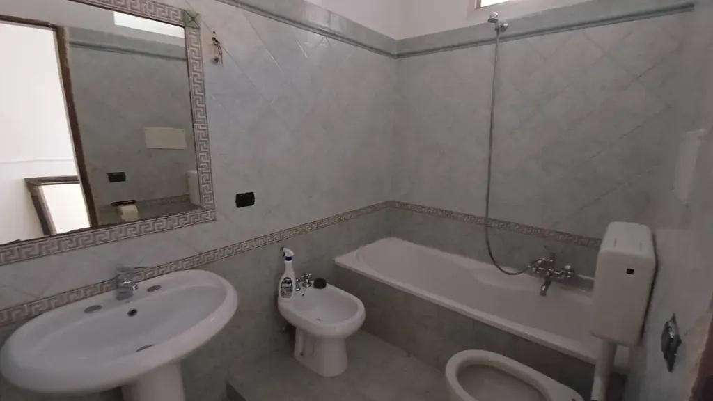 Salles de bain - Armed Studio in Historic Centre, Casagiove