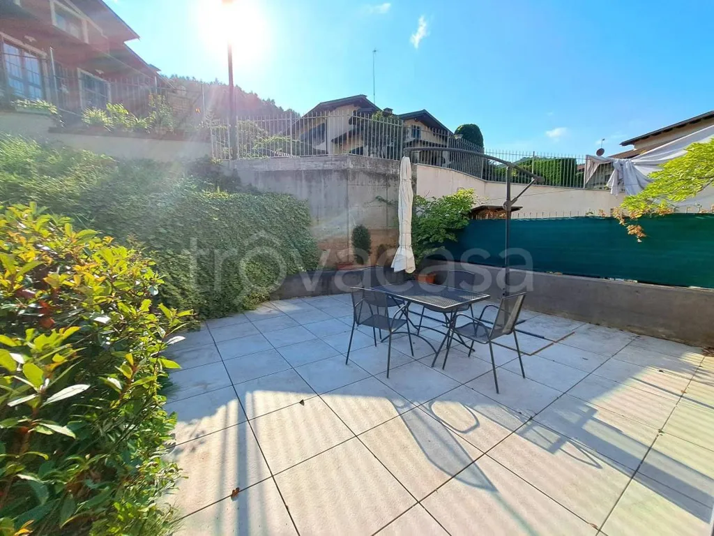 Terrace - Newly Built Villa with Garden in Saluzzo