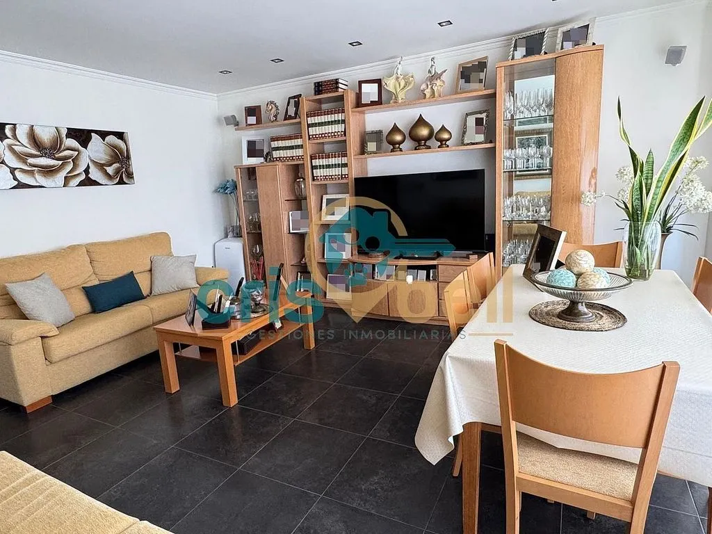 Elutuba - Spacious Apartment with Terrace in San Cristóbal