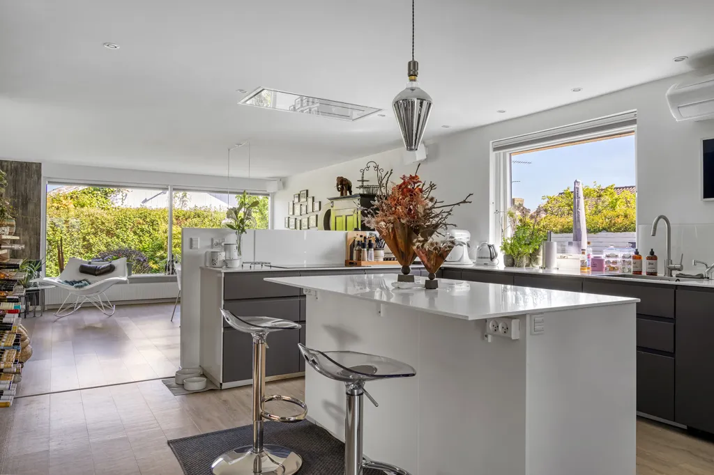 Kitchen - Modernised Villa with Garden in Stenløse