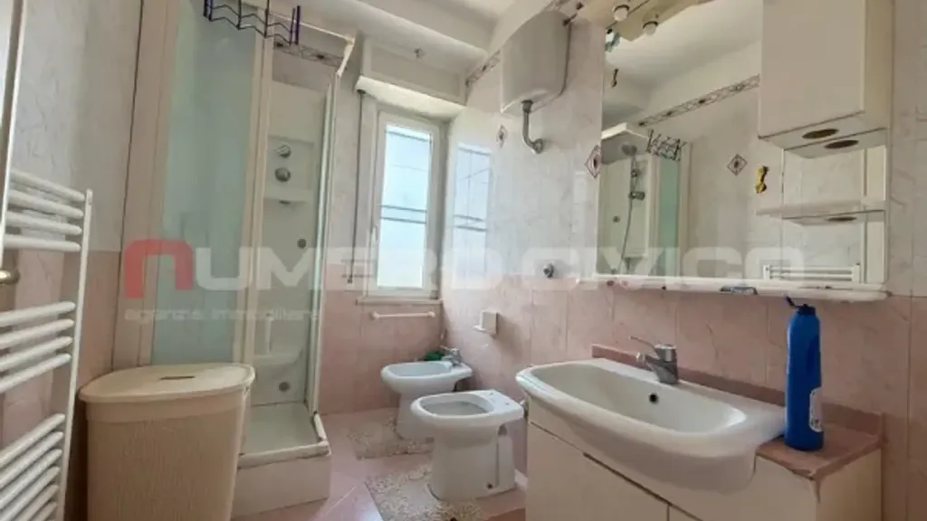 Bathrooms - Furnished Flat with Balcony in Foggia