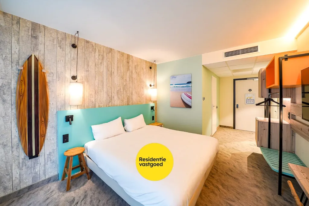 Bedrooms - Modern Hotel Room with Balcony in Bredene