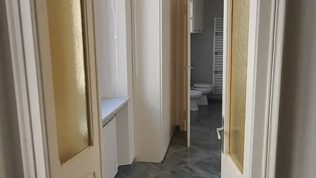 hallway_entrance