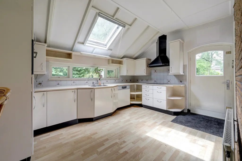Cuisine - Villa with Mature Trees in Ugchelen