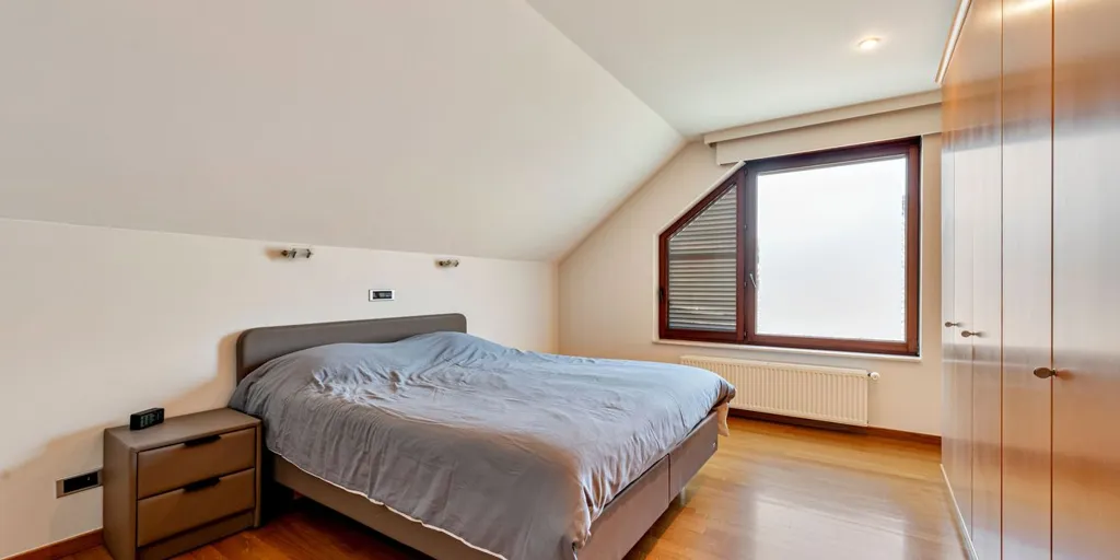Chambres - Maison avec Jardin et Garage à Wevelgem