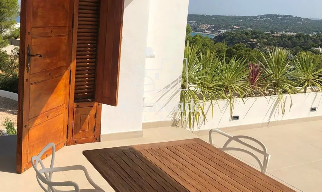 Terrace - Chalet with Private Pool in Cala Moli