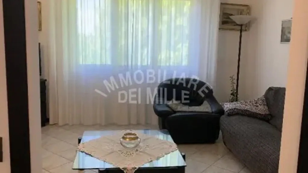 Living Room - Single House with Workshop in Cadelbosco di Sopra