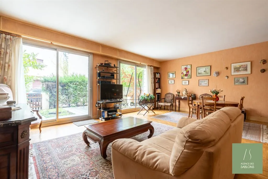 Soggiorno - Ground Floor Flat with Terrace in Charmettes