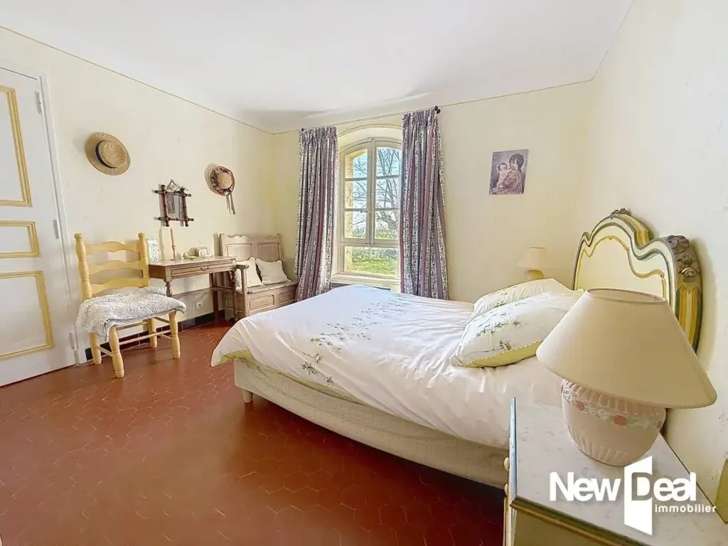 Magamistoad - Authentic Bastide with Jacuzzi in Tourrettes