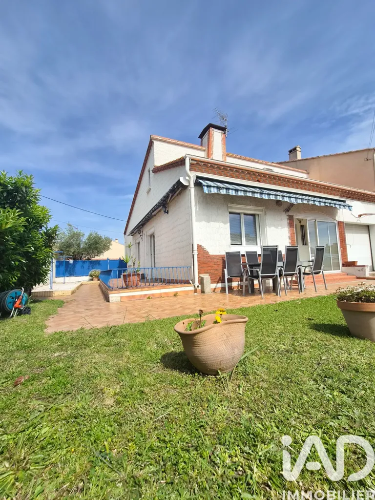 Aed - Villa with Pool in Pia