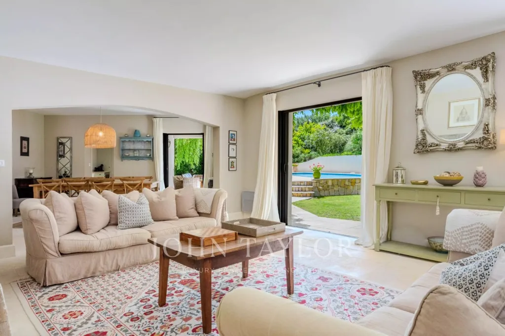 Séjour - Villa Provençale avec Piscine à Châteauneuf-Grasse