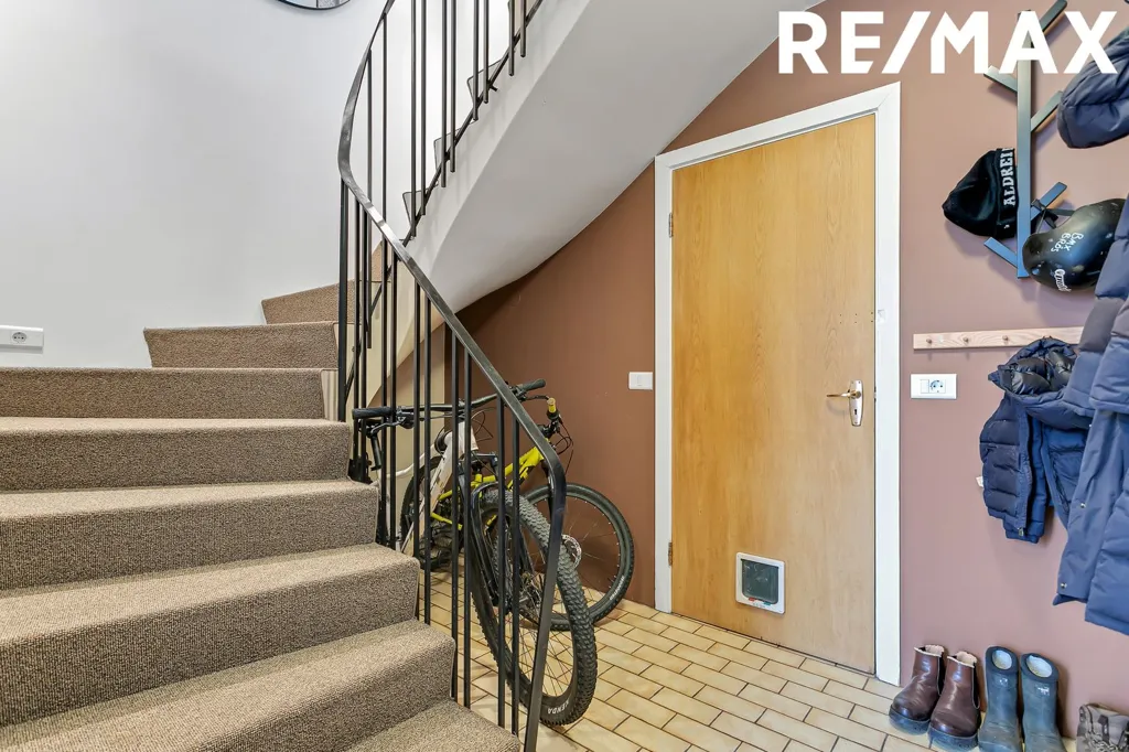 Stanze - Duplex with Studio Potential in Holtsgata