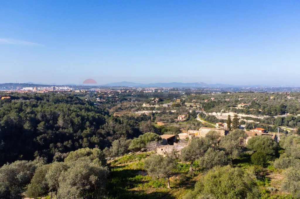 Jardin - Buildable Land with Panoramic View in Monte Furru, Sassari