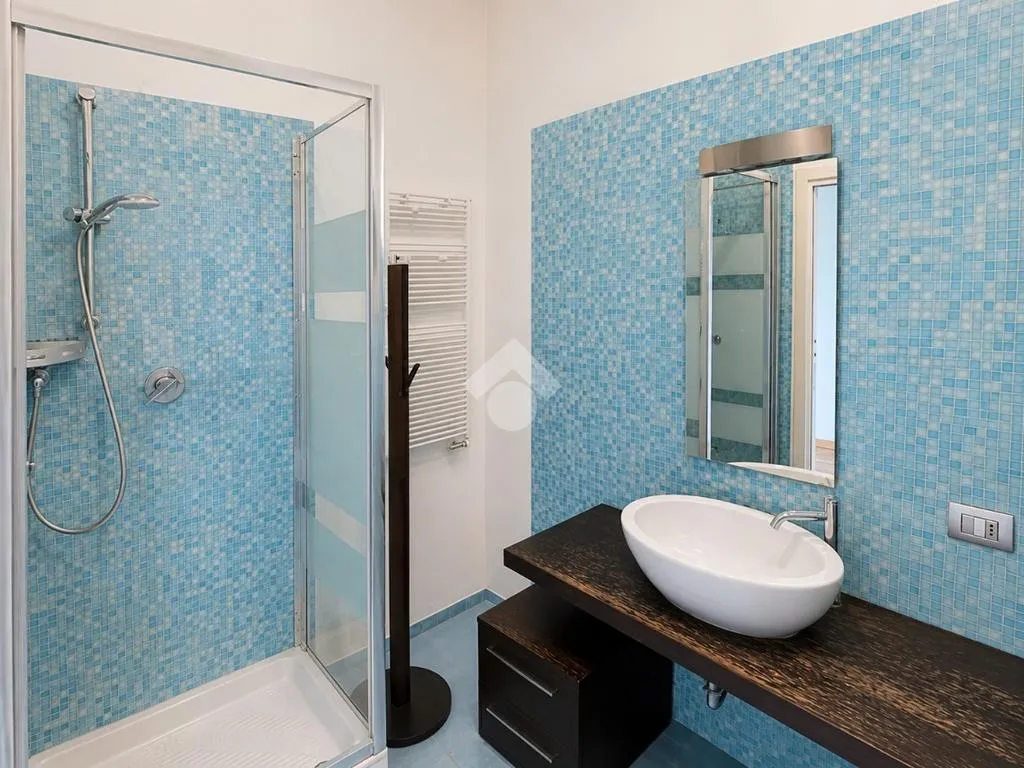 Bagni - Spacious 4-Bedroom Apartment with Terrace in Milan