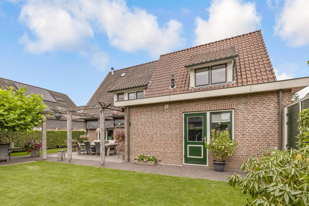 Jardin - Spacious Family Home with Garden in Eibergen