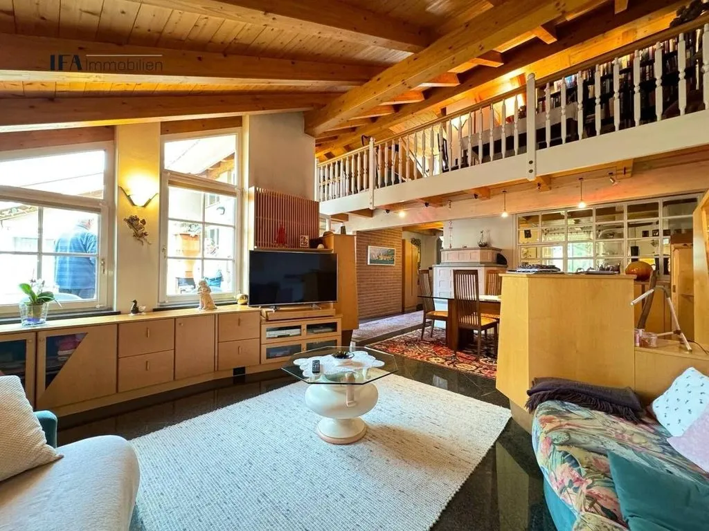 Séjour - Luxury 2-Bedroom Apartment with Balcony in Neumarkt
