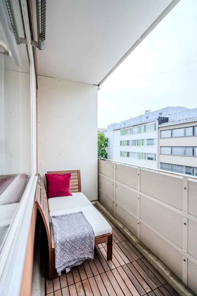 Balcone - Apartment with Balcony in Helsinki's Punavuori