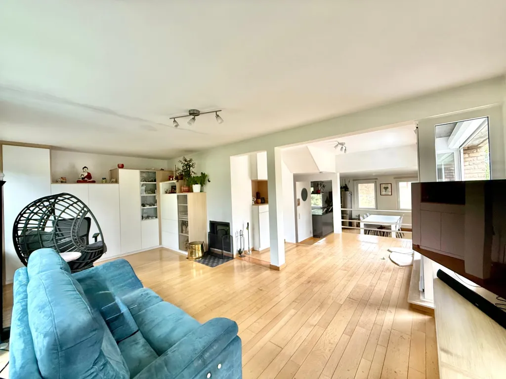 Living Room - Duplex with Terrace in Berchem-Sainte-Agathe