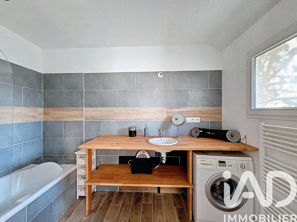 Salles de bain - Duplex avec Terrasse à Saint-Aubin-d'Aubigné
