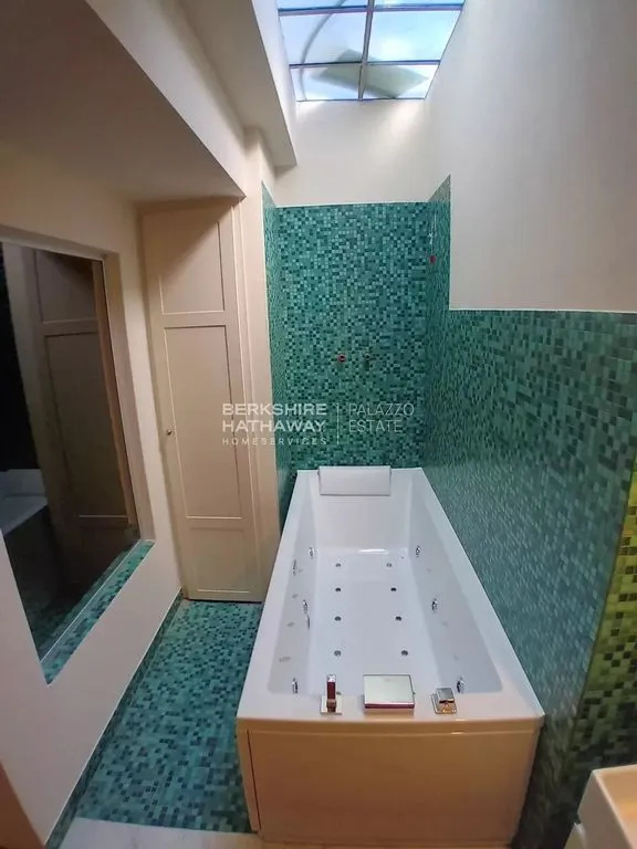 Salles de bain - Modern Villa with Pool in Pietrasanta