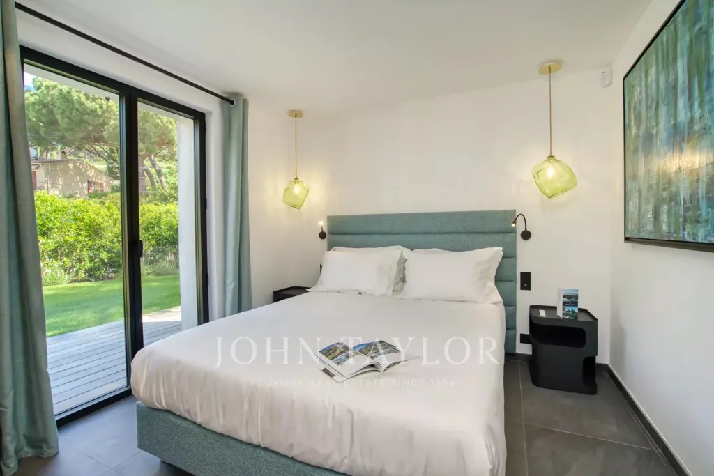 Chambres - Villa avec Piscine et Vue Mer à La Croix-Valmer
