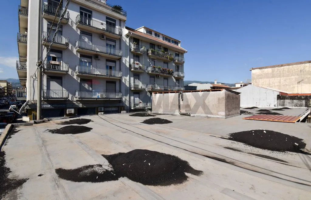 Terrasse - Commercial Space with Garden in Giarre