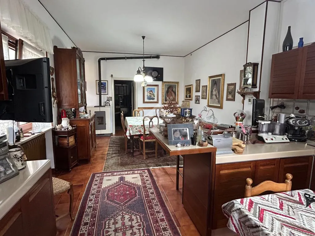 Cuisine - Independent House with Balcony in Samone