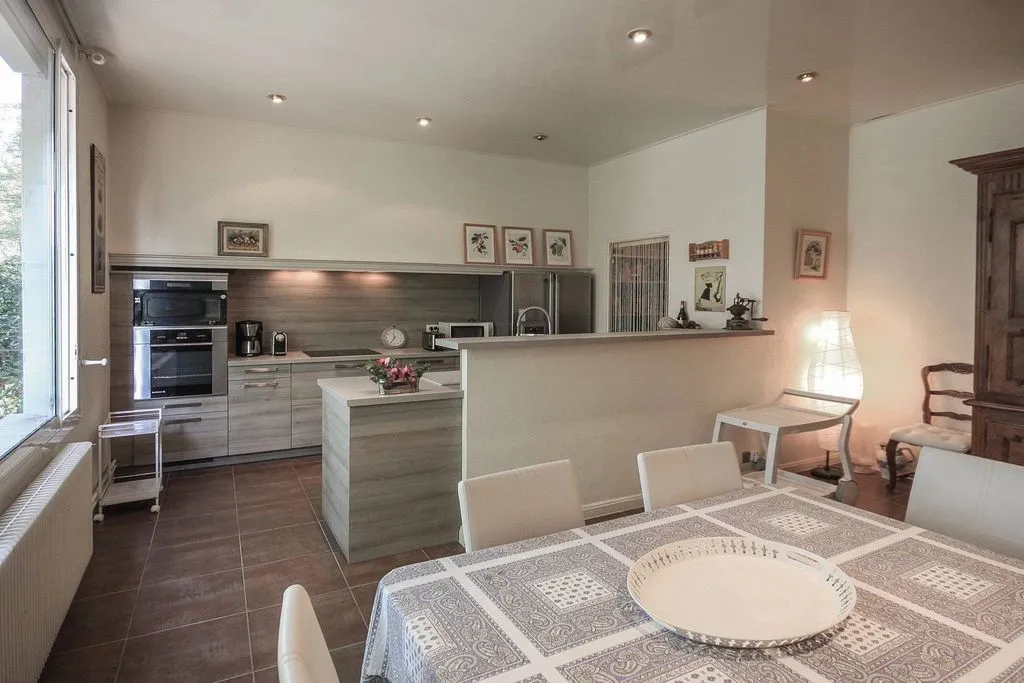 Köök - Luxury Villa with Sea View in Saint-Raphaël