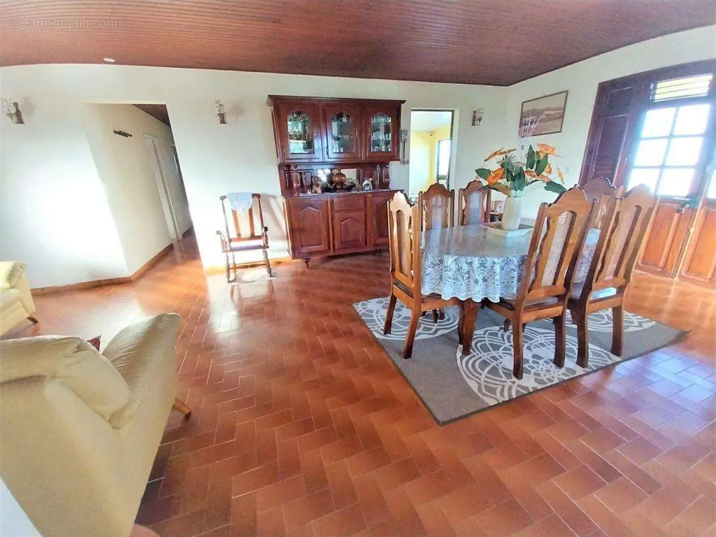 Salle à manger - Villa F6 avec Vue Mer à Schoelcher
