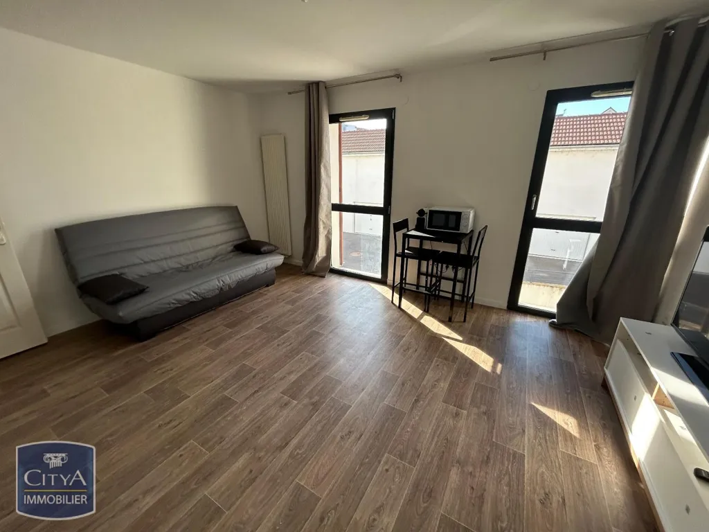 Chambres - Studio Meublé avec Ascenseur à Troyes