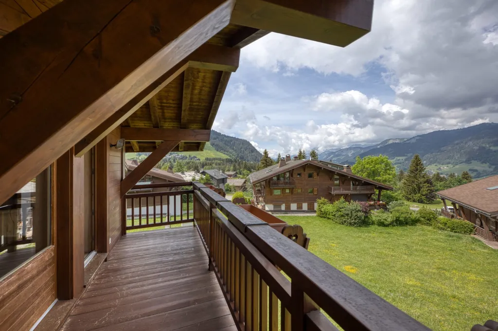 Rõdu - Ski-In/Ski-Out Apartment in Megève