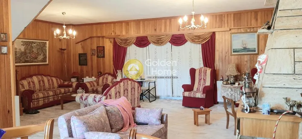 10-room house in GR