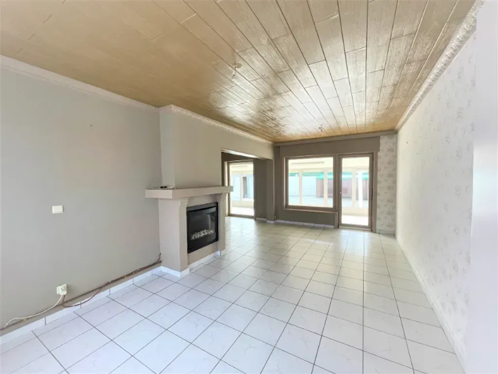 Living Room - House with Large Driveway in Vichte