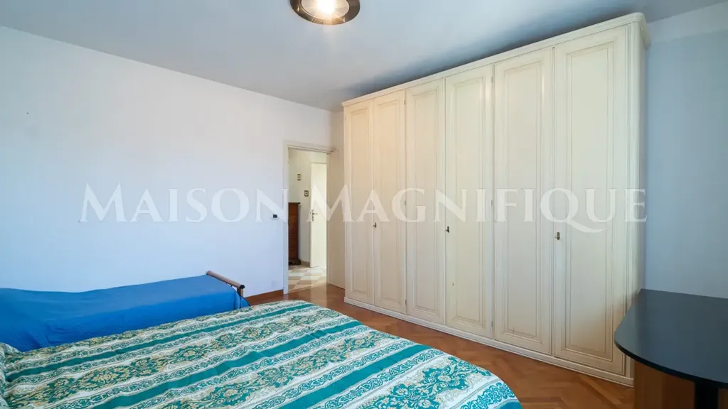 Magamistoad - Third Floor Flat with Lift in Ferrara Centre