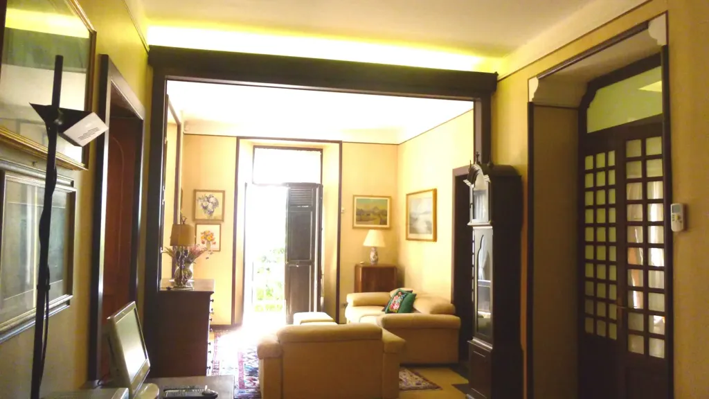 hallway_entrance
