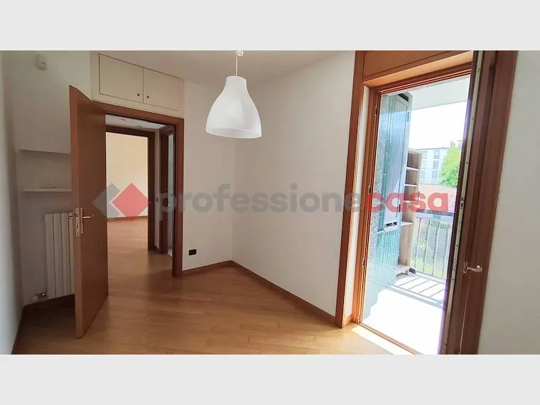 Ingresso - Bright Trilocale with Terrace in Milan