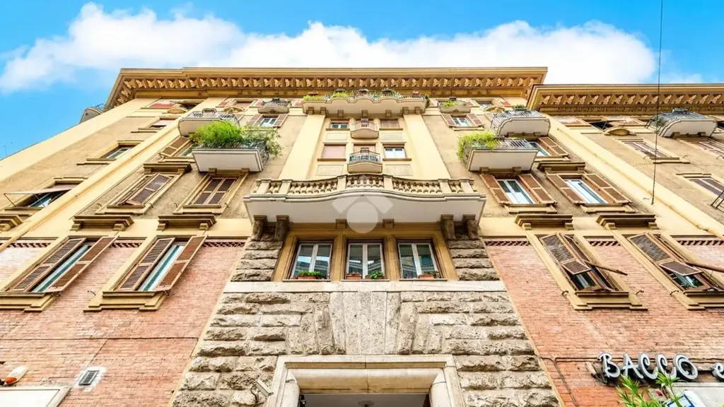 Esterno - Elegant 4-Bedroom Apartment in Trieste, Rome